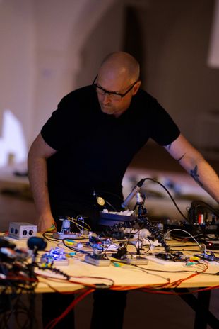 HIS Voice review: Simon Whetham má nové album a vystoupil v Pardubicích