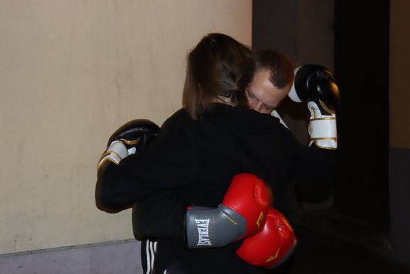 Komentovaná prohlídka výstavy III: Těla prachu & performance Andrey Tušimové (SK) a Adama Michálka (CZ)