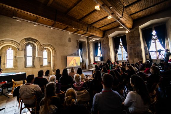 Záznam z konference Kámen – město – papír