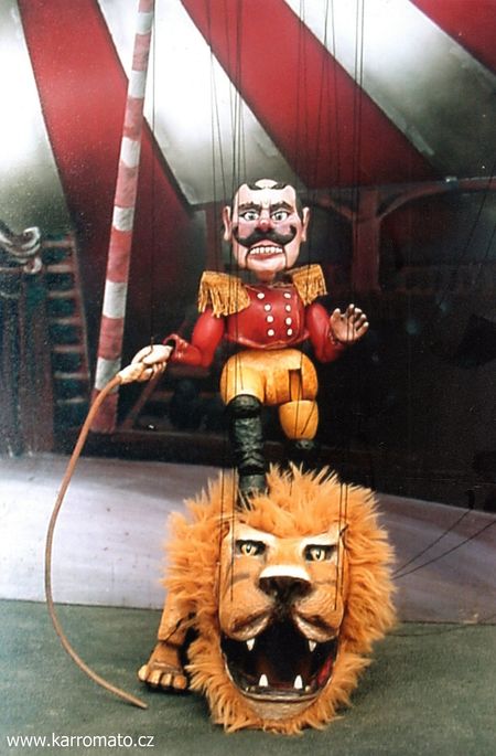 Letní aniLABí premiéra & loutkové divadlo Dřevěný cirkus