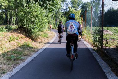 Piknik & (nejen) kurátorská / autorská cykloprojížďka a s překvapením